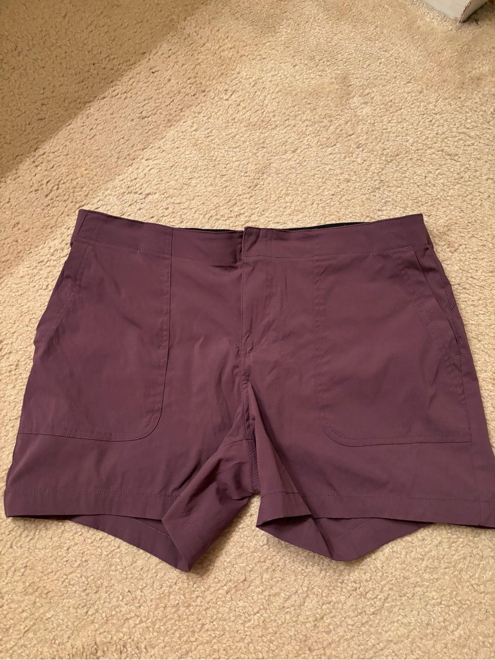 Eddie Bauer active shorts, M